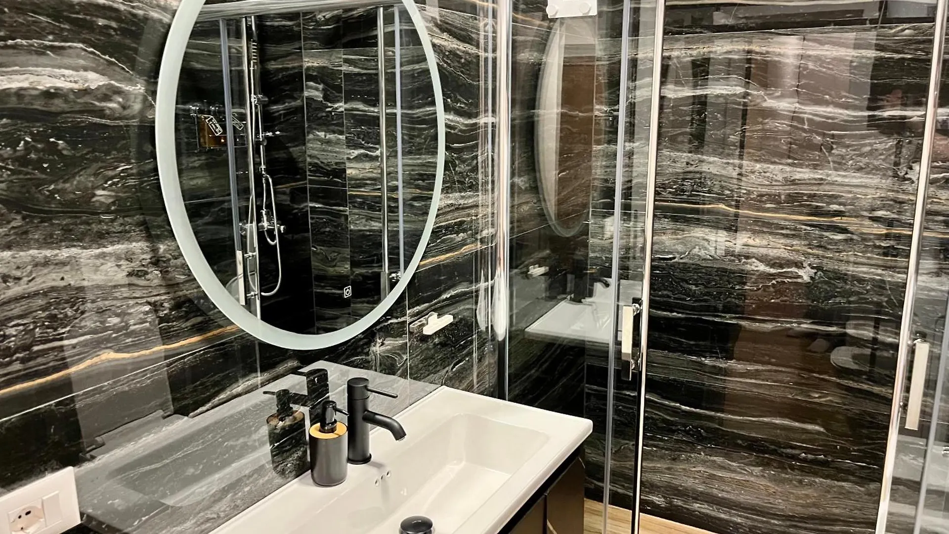 City Center Cozy Apartment Tirana Albania